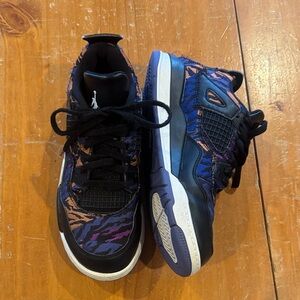 Air Jordan (GS) 4 Retro SE “Rush Violet”